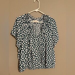 LOFT Women's Top with Black and White Pattern